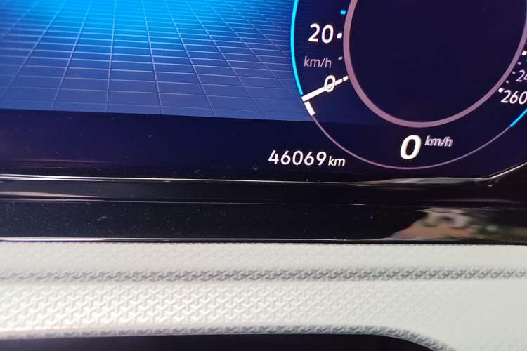 Used Volkswagen Golf 2021 280TSI DSG Pro Odometer Close Up