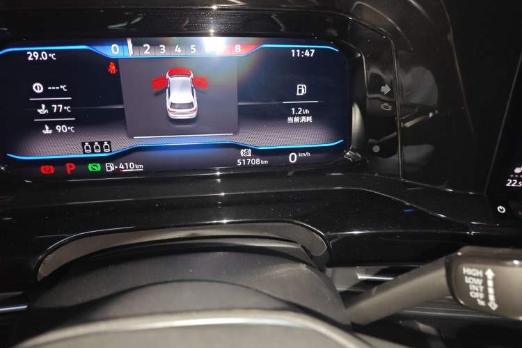 Used Volkswagen Golf 2021 280TSI DSG R-Line Odometer Close Up