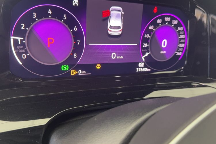Used Volkswagen Golf 2021 280TSI DSG R-Line Odometer Close Up