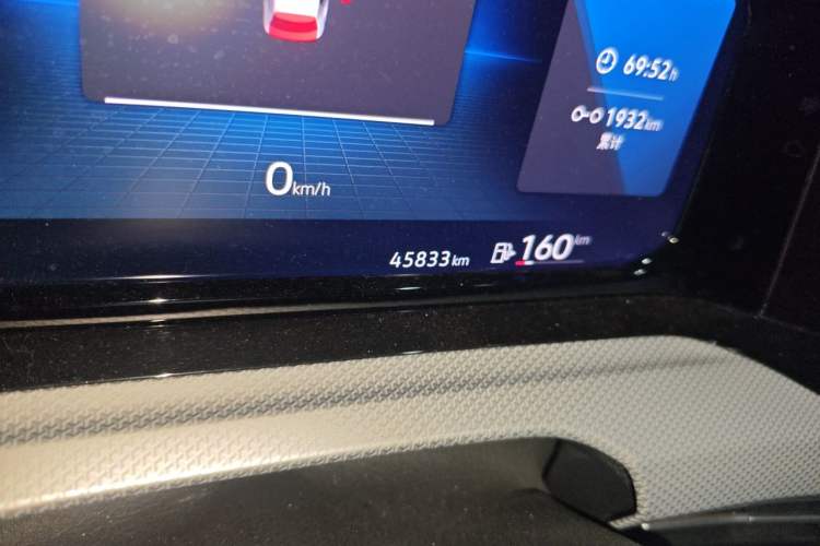 Used Volkswagen Golf 2021 280TSI DSG Pro Odometer Close Up