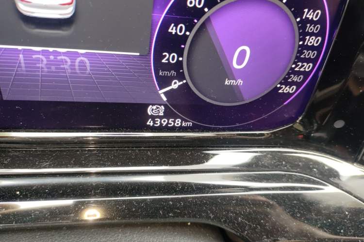 Used Volkswagen Golf 2021 280TSI DSG R-Line Odometer Close Up
