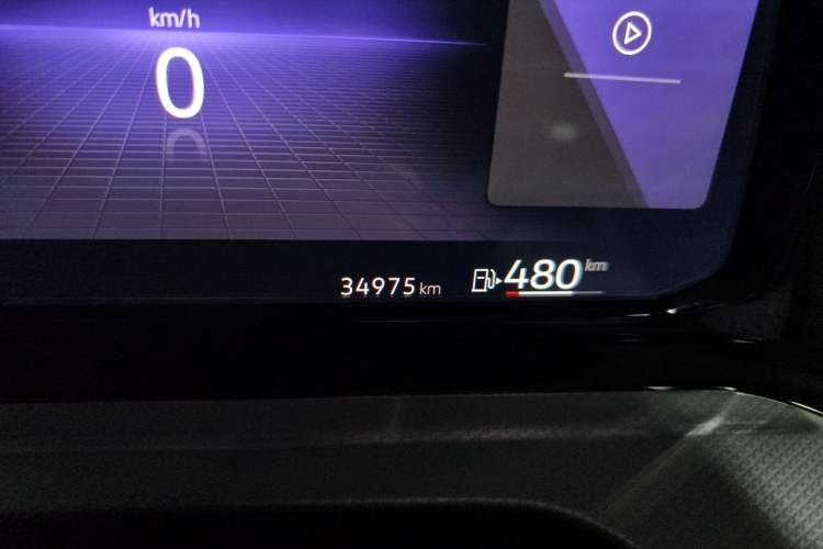 Used Volkswagen Golf 2021 280TSI DSG Pro Odometer Close Up