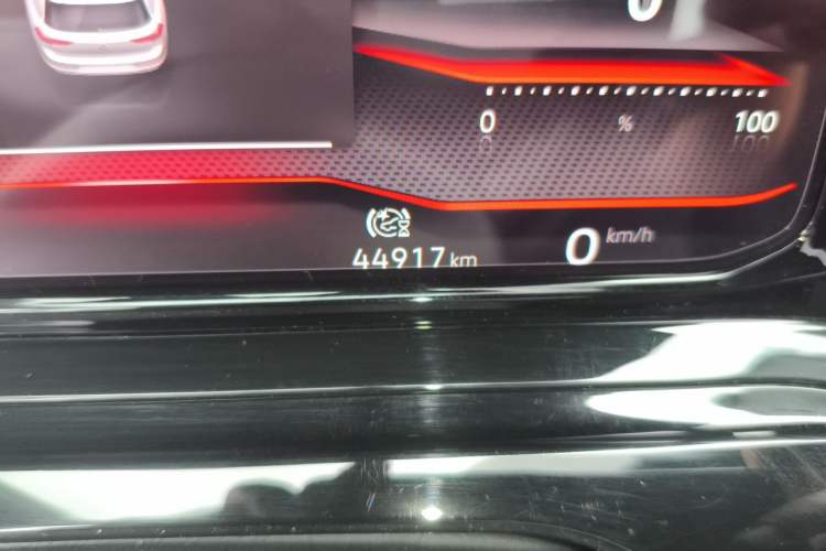 Used Volkswagen Golf 2021 280TSI DSG R-Line Odometer Close Up