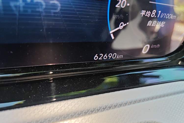 Used Volkswagen Golf 2021 280TSI DSG Pro Odometer Close Up