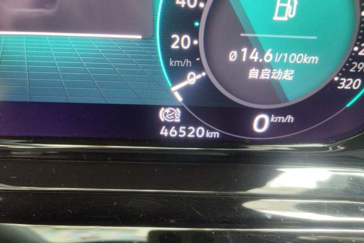 Used Volkswagen Golf 2021 280TSI DSG R-Line Odometer Close Up
