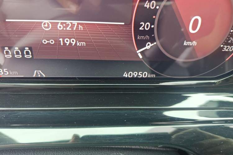 Used Volkswagen Golf 2021 280TSI DSG R-Line Odometer Close Up
