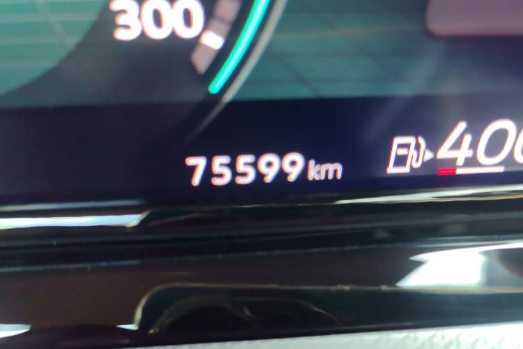 Used Volkswagen Golf 2021 280TSI DSG 30th Anniversary Edition Odometer Close Up