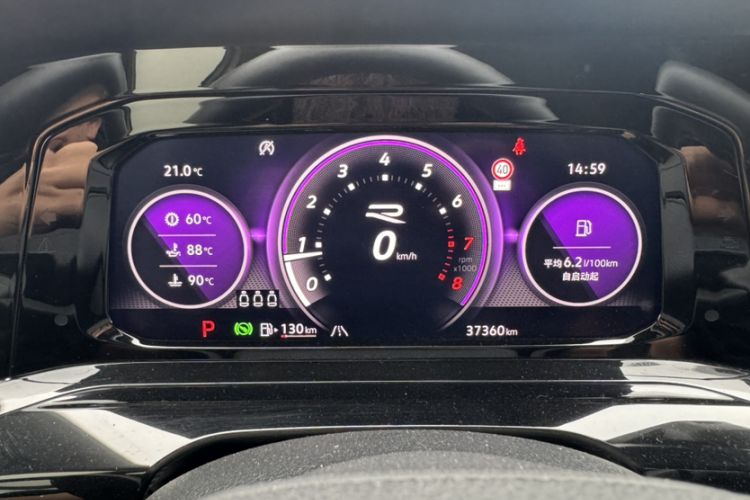 Used Volkswagen Golf 2021 280TSI DSG R-Line Odometer Close Up