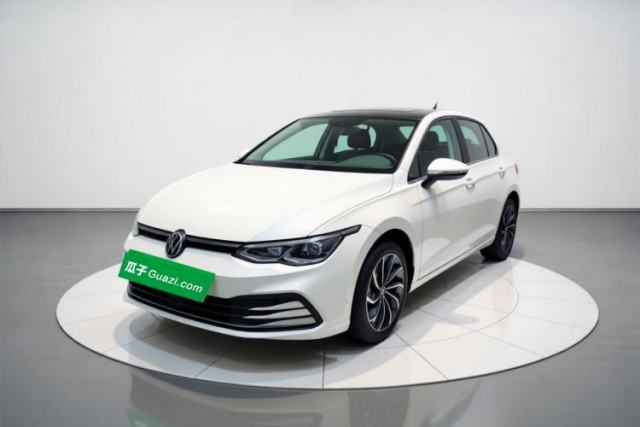 Ojetý Volkswagen Golf 2021 280TSI DSG Pro First Edition