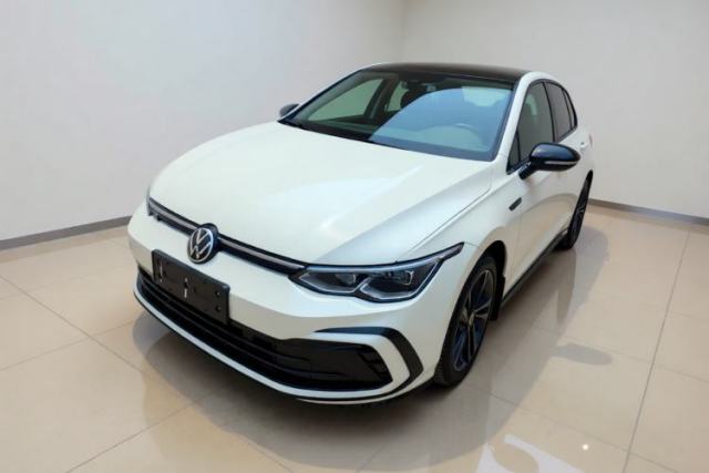 Ojetý Volkswagen Golf 2021 280TSI DSG R-Line
