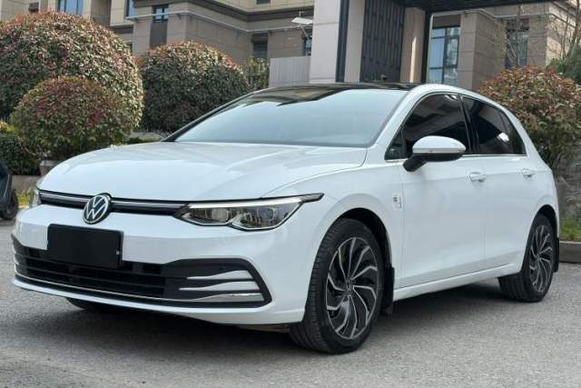 Ojetý Volkswagen Golf 2021 280TSI DSG Pro