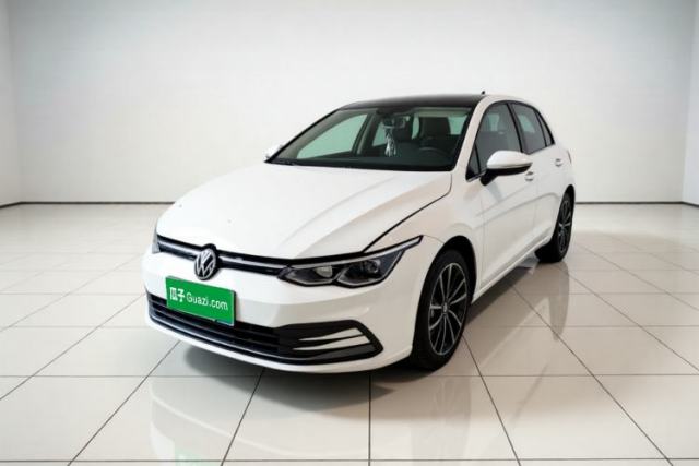 Ojetý Volkswagen Golf 2021 280TSI DSG Pro First Edition