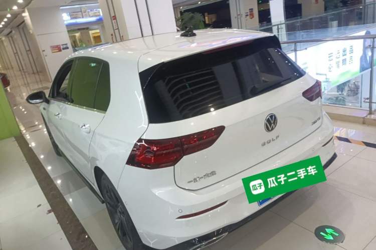 Used Volkswagen Golf 2021 280TSI DSG R-Line Rear Left 45 Deg