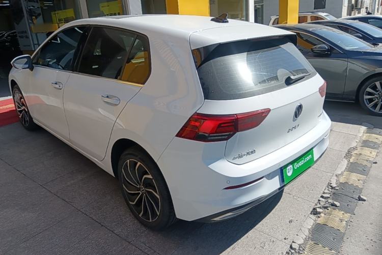 Used Volkswagen Golf 2021 200TSI DSG Pro Rear Left 45 Deg