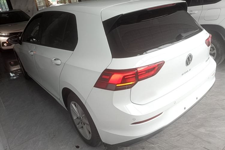 Used Volkswagen Golf 2021 200TSI DSG Pro Rear Left 45 Deg