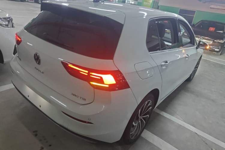 Used Volkswagen Golf 2021 280TSI DSG Pro Rear Right 45 Deg