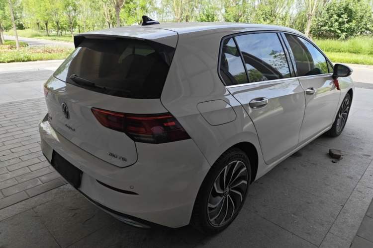 Used Volkswagen Golf 2021 280TSI DSG R-Line Rear Right 45 Deg