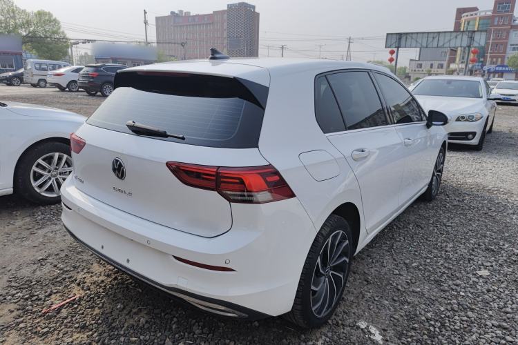 Used Volkswagen Golf 2021 200TSI DSG Pro Rear Right 45 Deg