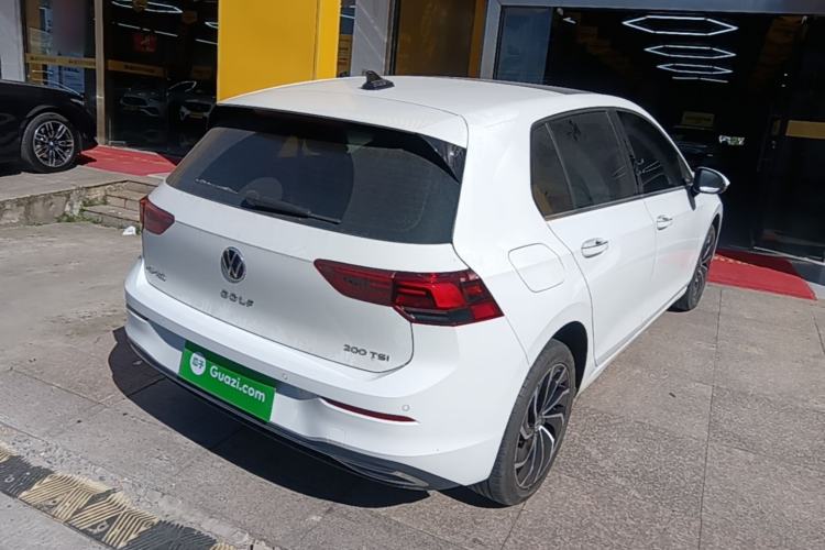 Used Volkswagen Golf 2021 200TSI DSG Pro Rear Right 45 Deg