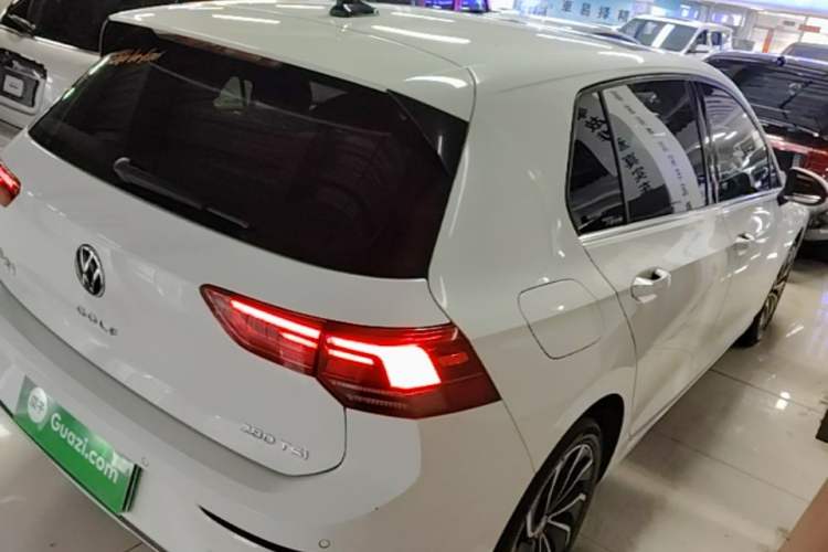 Used Volkswagen Golf 2021 280TSI DSG Pro Rear Right 45 Deg