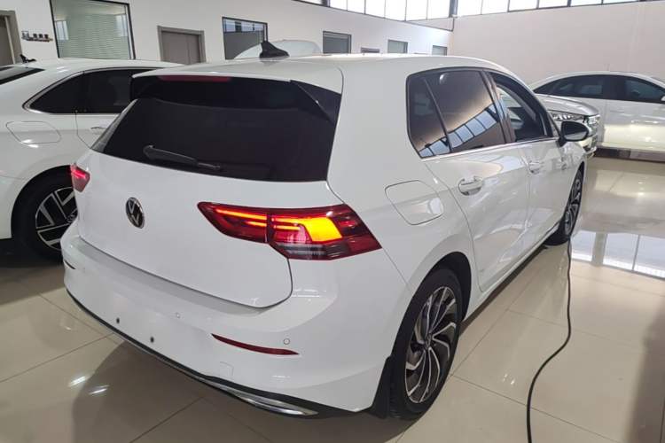 Used Volkswagen Golf 2021 280TSI DSG Pro Rear Right 45 Deg