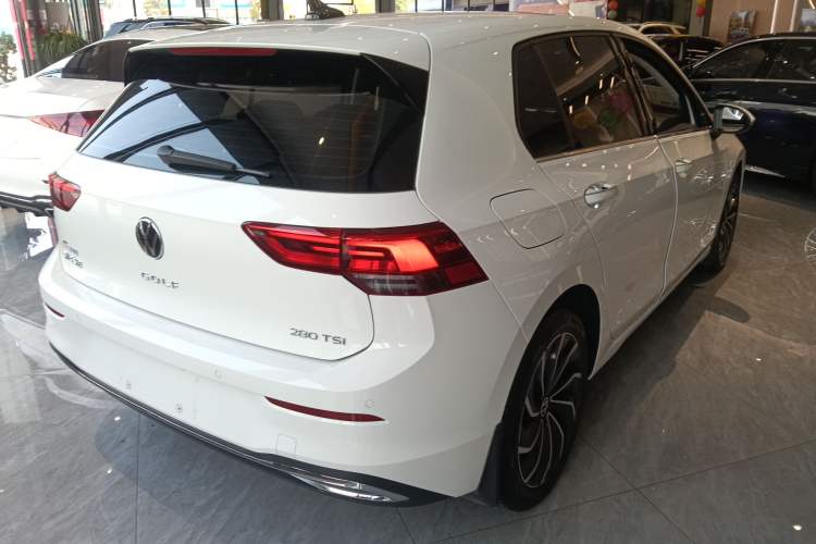 Used Volkswagen Golf 2021 280TSI DSG Pro Rear Right 45 Deg