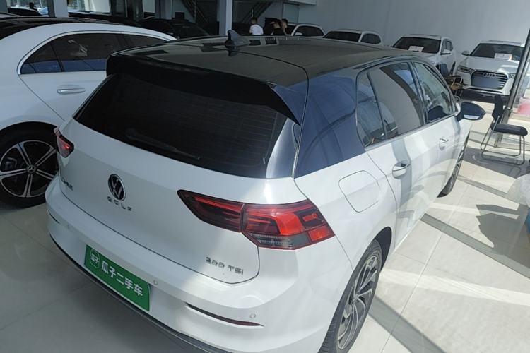 Used Volkswagen Golf 2021 200TSI DSG Pro Rear Right 45 Deg