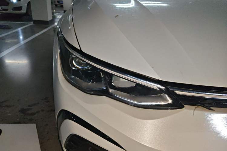 Used Volkswagen Golf 2021 280TSI DSG R-Line Right Front Headlight