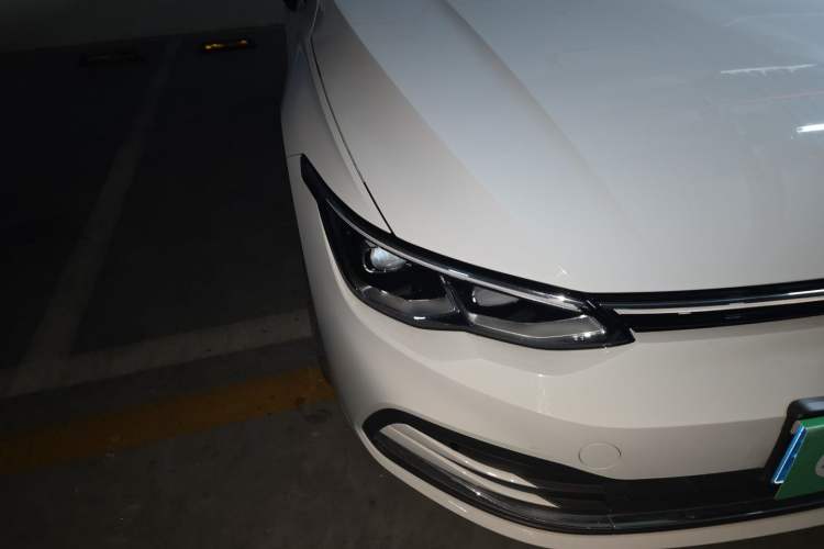 Used Volkswagen Golf 2021 280TSI DSG Pro Right Front Headlight