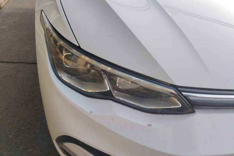 Used Volkswagen Golf 2021 280TSI DSG Pro Right Front Headlight