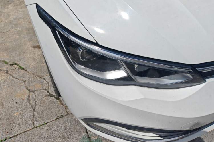 Used Volkswagen Golf 2021 280TSI DSG Pro Right Front Headlight