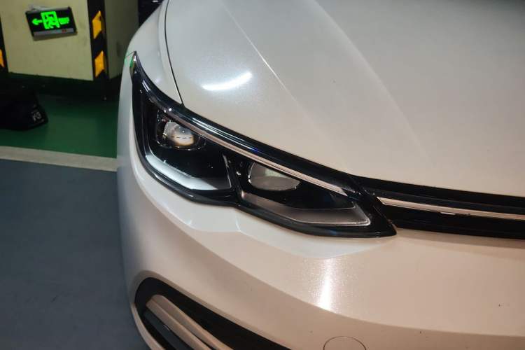 Used Volkswagen Golf 2021 280TSI DSG Pro Right Front Headlight
