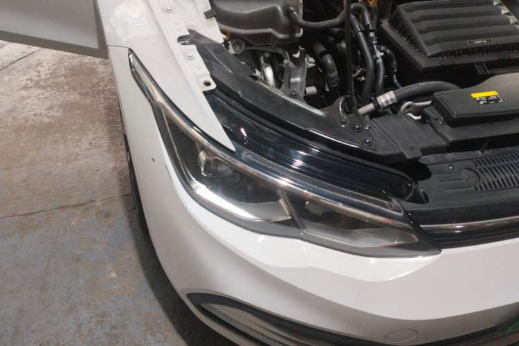 Used Volkswagen Golf 2021 280TSI DSG 30th Anniversary Edition Right Front Headlight