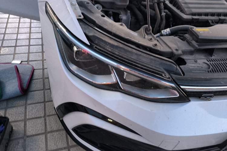 Used Volkswagen Golf 2021 280TSI DSG R-Line Right Front Headlight
