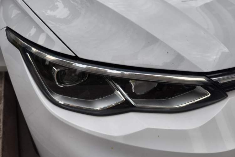 Used Volkswagen Golf 2021 280TSI DSG Pro Right Front Headlight
