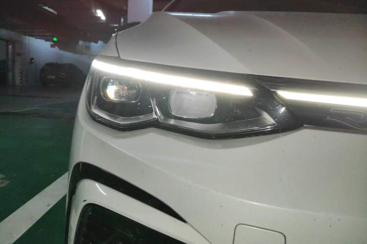 Used Volkswagen Golf 2021 280TSI DSG R-Line Right Front Headlight