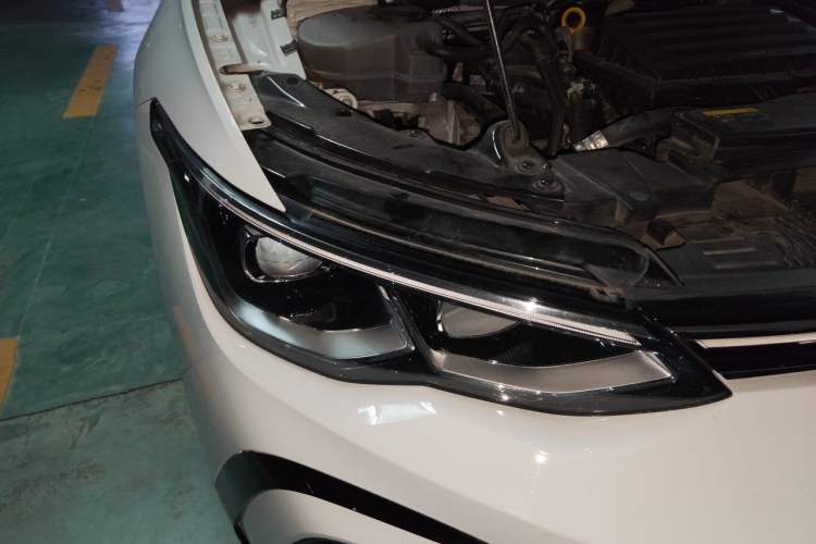 Used Volkswagen Golf 2021 280TSI DSG Pro First Edition Right Front Headlight