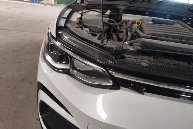 Used Volkswagen Golf 2021 280TSI DSG R-Line Right Front Headlight