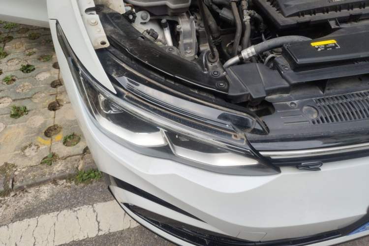 Used Volkswagen Golf 2021 280TSI DSG R-Line Right Front Headlight