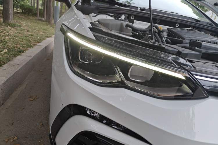 Used Volkswagen Golf 2021 280TSI DSG R-Line Right Front Headlight
