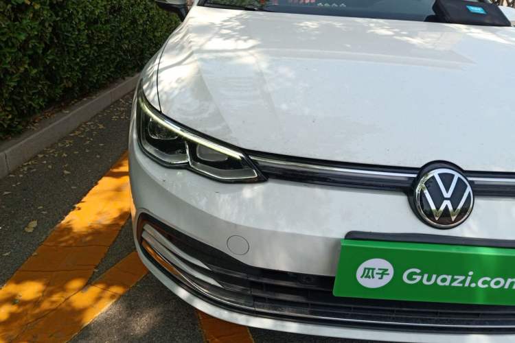 Used Volkswagen Golf 2021 280TSI DSG Pro Right Front Headlight