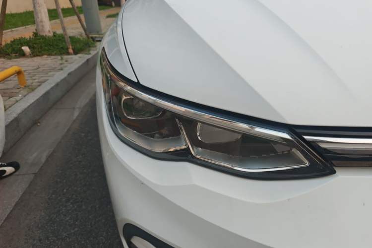 Used Volkswagen Golf 2021 280TSI DSG Pro Right Front Headlight