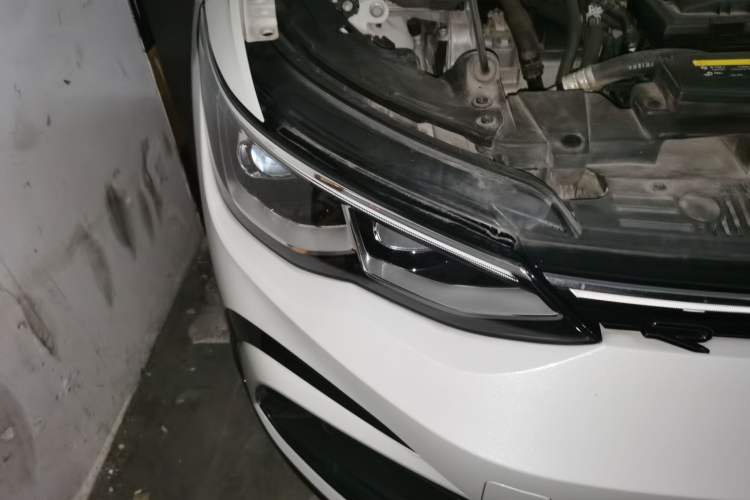 Used Volkswagen Golf 2021 280TSI DSG R-Line Right Front Headlight