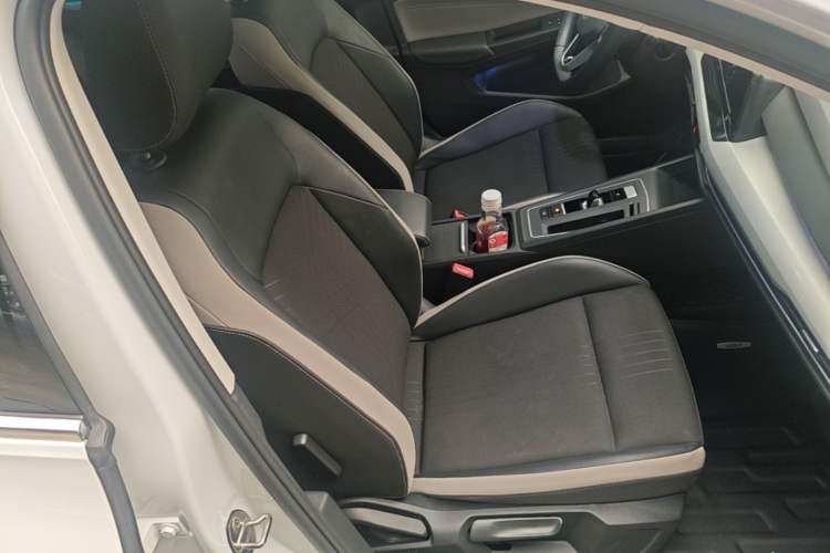 Used Volkswagen Golf 2021 280TSI DSG Pro Right Front Seat