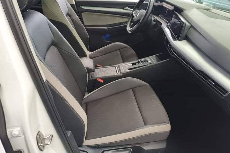 Used Volkswagen Golf 2021 280TSI DSG Pro Right Front Seat