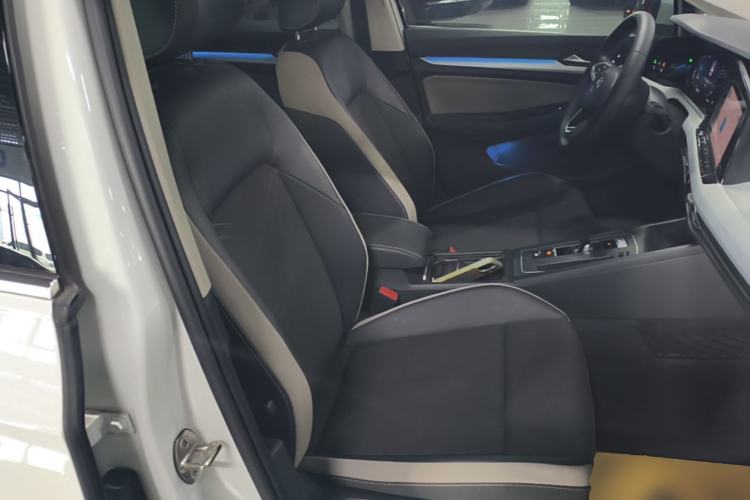 Used Volkswagen Golf 2021 280TSI DSG Pro Right Front Seat