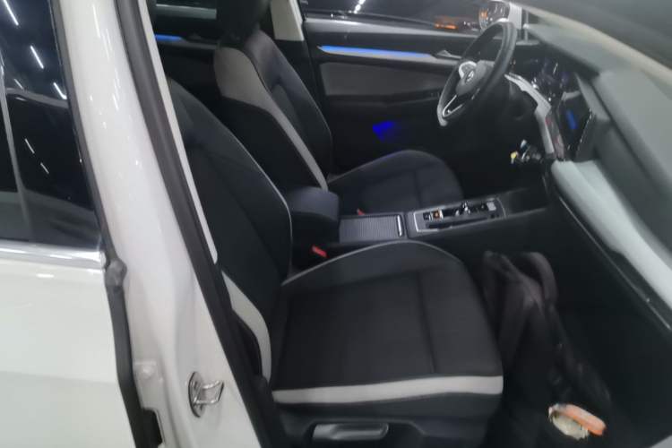 Used Volkswagen Golf 2021 200TSI DSG Pro Right Front Seat