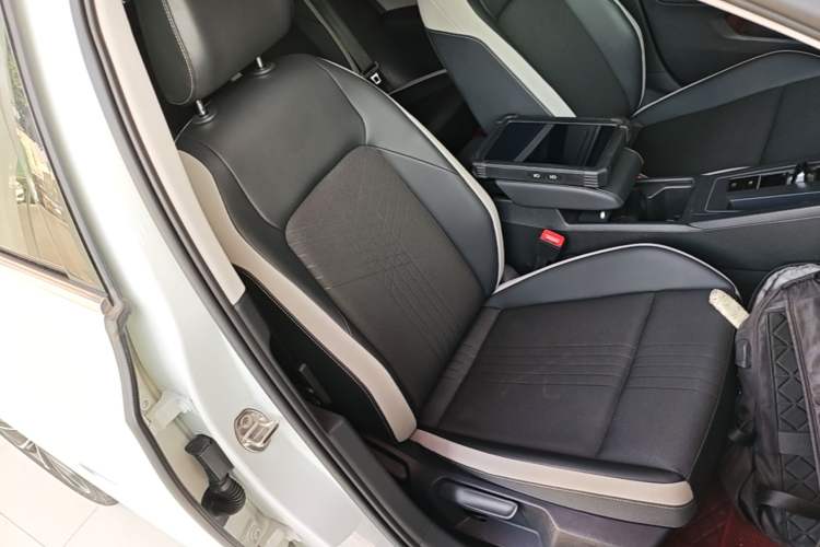 Used Volkswagen Golf 2021 280TSI DSG Pro Right Front Seat