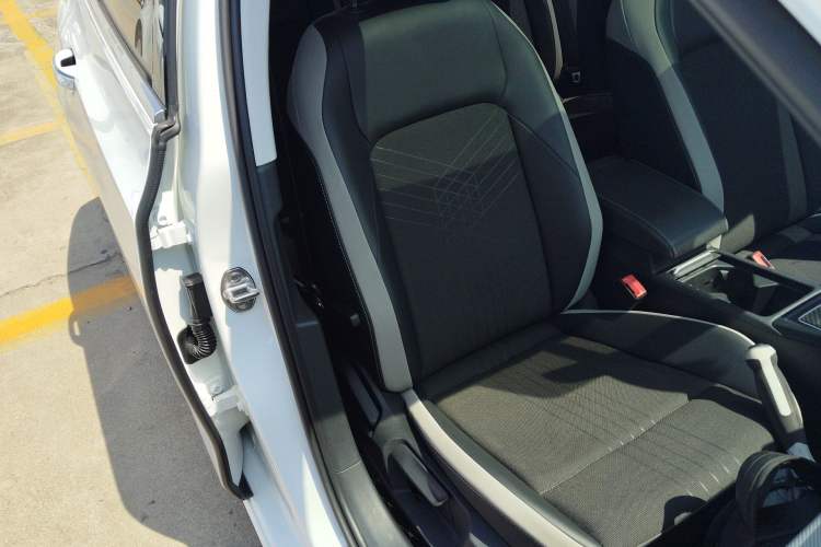 Used Volkswagen Golf 2021 280TSI DSG Pro Right Front Seat