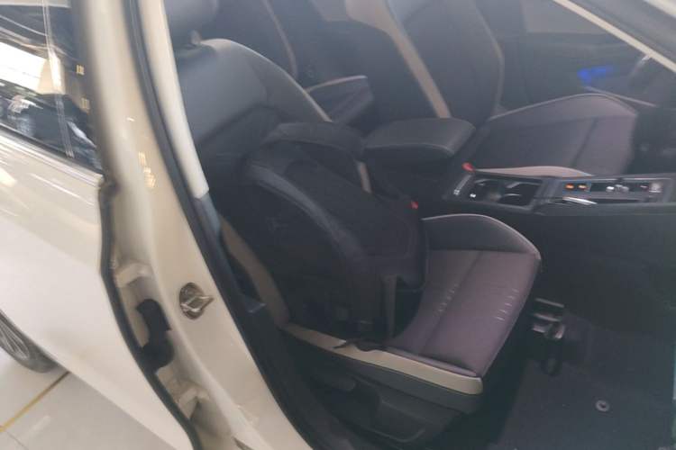 Used Volkswagen Golf 2021 280TSI DSG Pro Right Front Seat